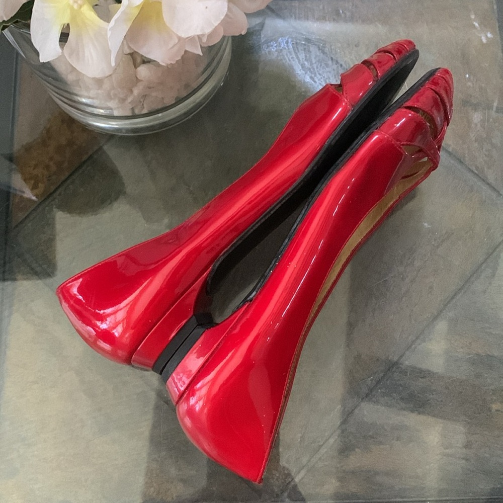 Stuart Weitzman Quasar Patent Leather Pump - image 3